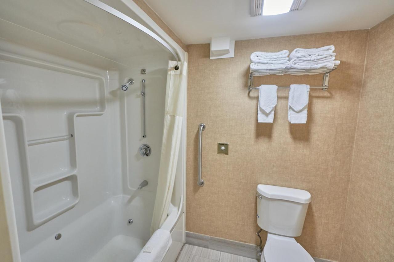 Hotel Riverview & 2*