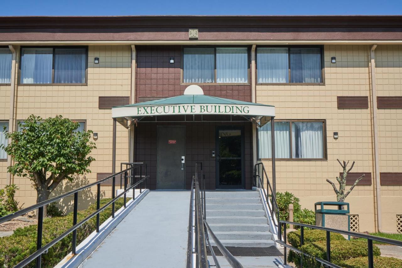 Riverview & Hotel